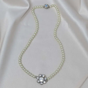 Crystal Flower Pearl Necklace Cream